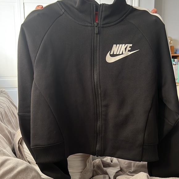 Nike Sweatsuit - Picture 4 of 5